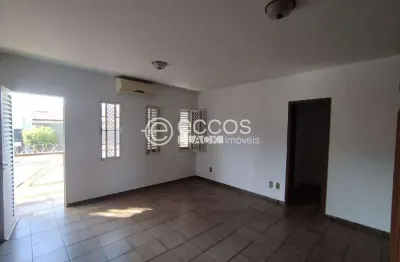 Casa à venda, 3 quartos, 3 suítes, 4 vagas, jardim são bento - uberaba/mg