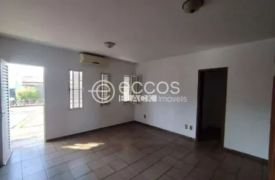 Casa à venda, 3 quartos, 3 suítes, 4 vagas, jardim são bento - uberaba/mg
