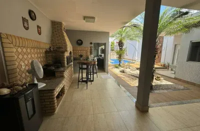 Casa à venda, 3 quartos, 1 suíte, 1 vaga, santa mônica - uberlândia/mg