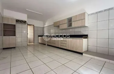 Casa à venda, 3 quartos, 1 suíte, 1 vaga, nossa senhora aparecida - uberlândia/mg