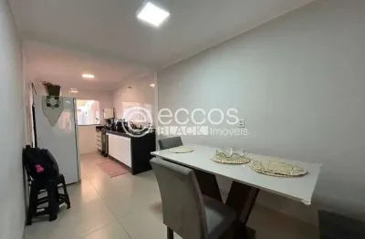Casa à venda, 3 quartos, 1 suíte, 2 vagas, planalto - uberlândia/mg