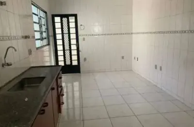 Casa à venda, 3 quartos, 1 suíte, 2 vagas, universitário - uberaba/mg