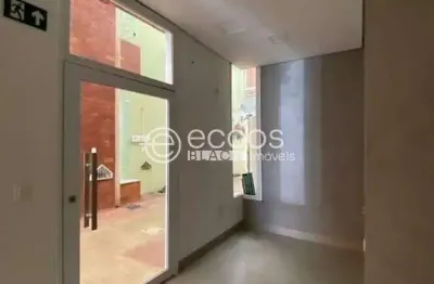 Ponto comercial para alugar na Avenida Floriano Peixoto, Centro, Uberlândia