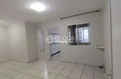 Casa para aluguel, 3 quartos, 1 suíte, 2 vagas, aclimação - uberlândia/mg