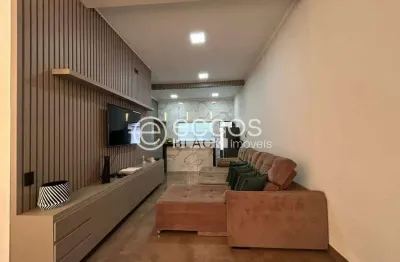 Casa à venda, 3 quartos, 1 suíte, 3 vagas, jardim canaã - uberlândia/mg