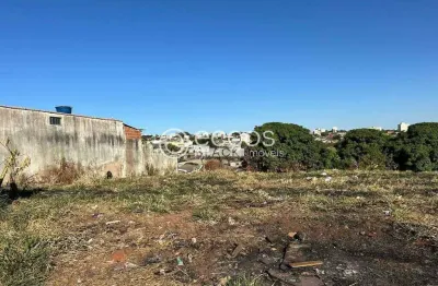 Terreno comercial à venda na Rua Osvaldo Rezende, 92, Jardim Brasília, Uberlândia