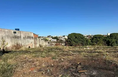 Terreno comercial à venda na Rua Osvaldo Rezende, 92, Jardim Brasília, Uberlândia
