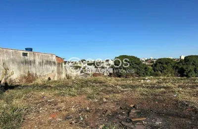 Terreno comercial à venda na Rua Oswaldo Rezende, 92, Jardim Brasília, Uberlândia