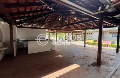 Casa comercial para alugar na Avenida Fernando Vilela, 881, Martins, Uberlândia