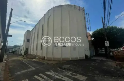 Terreno comercial à venda na Rua Carmo Gifoni, 634, Martins, Uberlândia