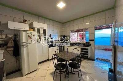 Casa à venda, 3 quartos, 1 suíte, 2 vagas, jardim das palmeiras - uberlândia/mg