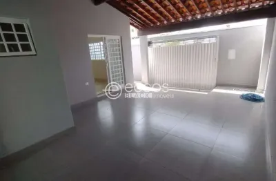 Casa à venda, 2 quartos, 2 suítes, 2 vagas, cazeca - uberlândia/mg