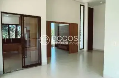 Casa à venda, 5 quartos, 3 suítes, 7 vagas, morada do sol - uberlândia/mg