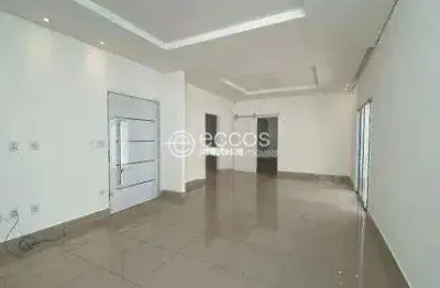 Casa para aluguel, 3 quartos, 1 suíte, 4 vagas, jardim karaíba - uberlândia/mg