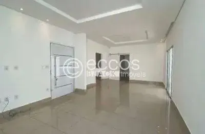Casa para aluguel, 3 quartos, 1 suíte, 4 vagas, jardim karaíba - uberlândia/mg
