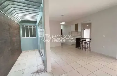Casa à venda, 3 quartos, 2 suítes, 3 vagas, vigilato pereira - uberlândia/mg