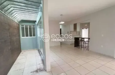 Casa à venda, 3 quartos, 2 suítes, 3 vagas, vigilato pereira - uberlândia/mg