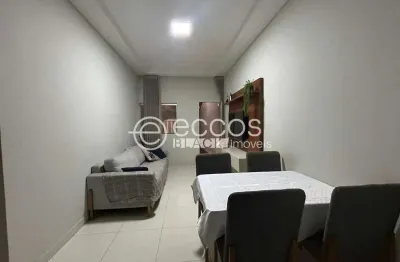 Casa à venda, 3 quartos, 1 suíte, 1 vaga, Novo Mundo - Uberlândia/MG