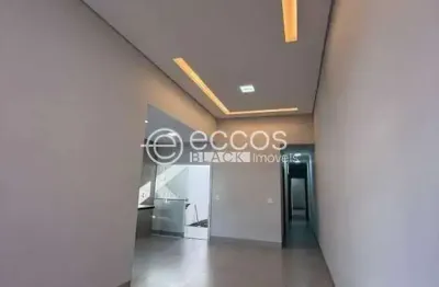Casa à venda, 3 quartos, 1 suíte, 2 vagas, santa mônica - uberlândia/mg