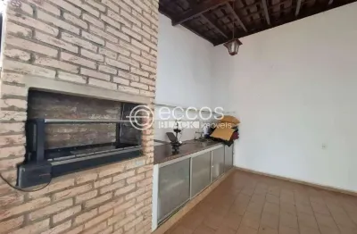 Casa para aluguel, 5 quartos, 2 vagas, olinda - uberaba/mg