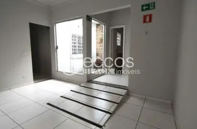 Casa comercial para alugar na Avenida Raulino Cotta Pacheco, 259, Martins, Uberlândia