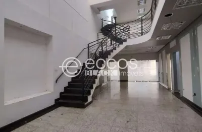 Casa comercial para alugar na Praça Rui Barbosa, 219, Fundinho, Uberlândia