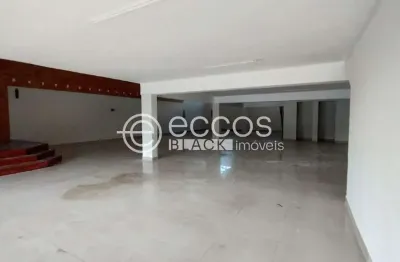 Casa comercial para alugar na Avenida João Naves de Ávila, 1134, Cazeca, Uberlândia