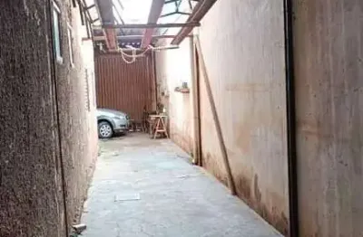 Barracão à venda, 1 quarto, nossa senhora das graças - uberlândia/mg