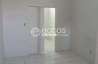 Imóvel comercial à venda, 3 quartos, 1 suíte, 1 vaga, santa mônica - uberlândia/mg