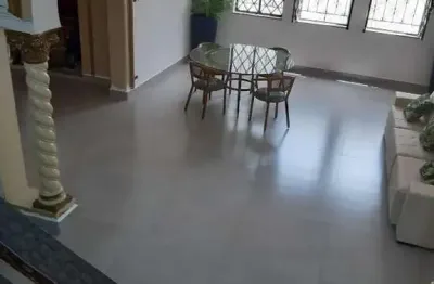 Casa à venda, 5 quartos, 2 suítes, 5 vagas, centro - uberlândia/mg