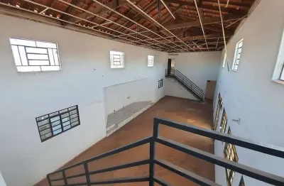 Casa para aluguel, 4 quartos, 2 vagas, segismundo pereira - uberlândia/mg