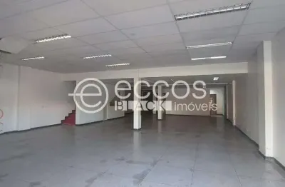 Casa comercial para alugar na Avenida Afonso Pena, 3668, Brasil, Uberlândia