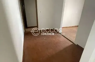 Casa à venda, 5 quartos, segismundo pereira - uberlândia/mg