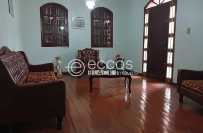 Casa à venda, 5 quartos, 2 suítes, 4 vagas, barreiro - belo horizonte/mg