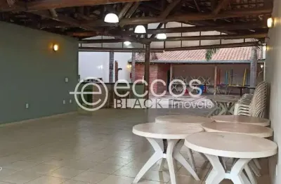 Casa comercial à venda na Rua Monlevade, 1175, Daniel Fonseca, Uberlândia