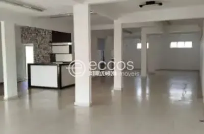 Casa comercial para alugar na Avenida João Naves de Ávila, 4438, Carajás, Uberlândia