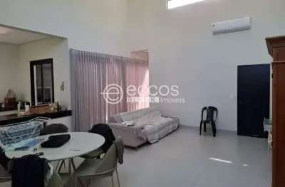 Casa à venda, 3 quartos, 3 suítes, 3 vagas, vigilato pereira - uberlândia/mg