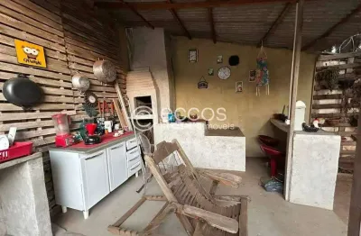 Casa à venda, 2 quartos, 2 vagas, brasil - uberlândia/mg