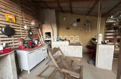 Casa com 2 quartos à venda na Rua Claudemiro José de Souza, 321, Brasil, Uberlândia