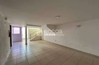 Casa para aluguel, 6 vagas, saraiva - uberlândia/mg