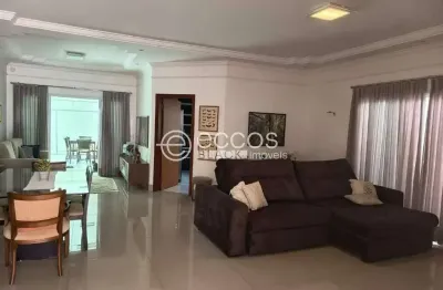 Casa para aluguel, 3 quartos, 1 suíte, 4 vagas, jardim karaíba - uberlândia/mg