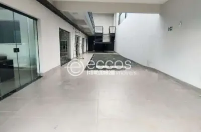 Sala comercial para alugar na Avenida Victor Alves Pereira, 159, Novo Mundo, Uberlândia