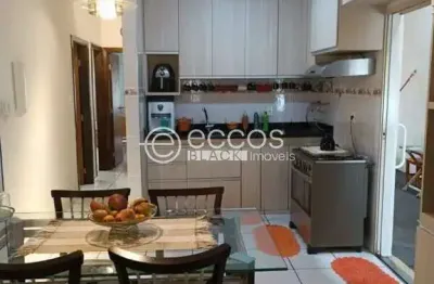 Casa à venda, 3 quartos, 1 suíte, 3 vagas, planalto - uberlândia/mg