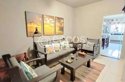 Casa à venda, 4 quartos, 1 suíte, 1 vaga, jaraguá - uberlândia/mg