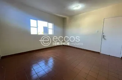 Apartamento à venda, 3 quartos, 1 suíte, 1 vaga, presidente roosevelt - uberlândia/mg