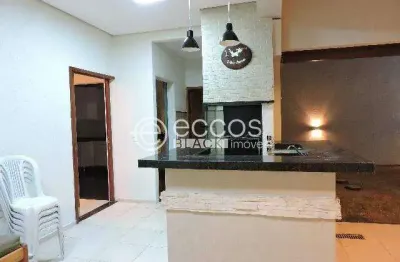 Casa à venda, 3 quartos, 1 suíte, 2 vagas, jardim das palmeiras - uberlândia/mg