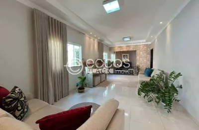 Casa à venda, 3 quartos, 2 suítes, 3 vagas, brasil - uberlândia/mg