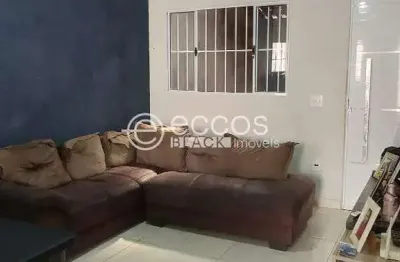 Casa à venda, 2 quartos, 1 vaga, loteamento ilha bela - uberaba/mg