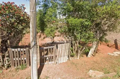 Terreno à venda na Rua Angélica Crosara Cherulli, 110, Santa Luzia, Uberlândia