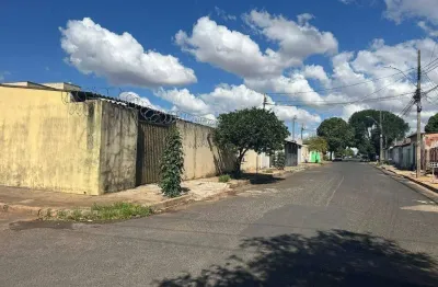 Terreno à venda na Rua Visconde de Ouro Preto, 938, Alto Umuarama, Uberlândia